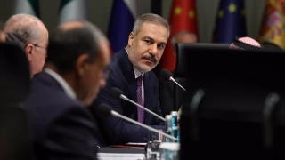 Hakan Fidan: Türkiye krizlerin tam kalbinde