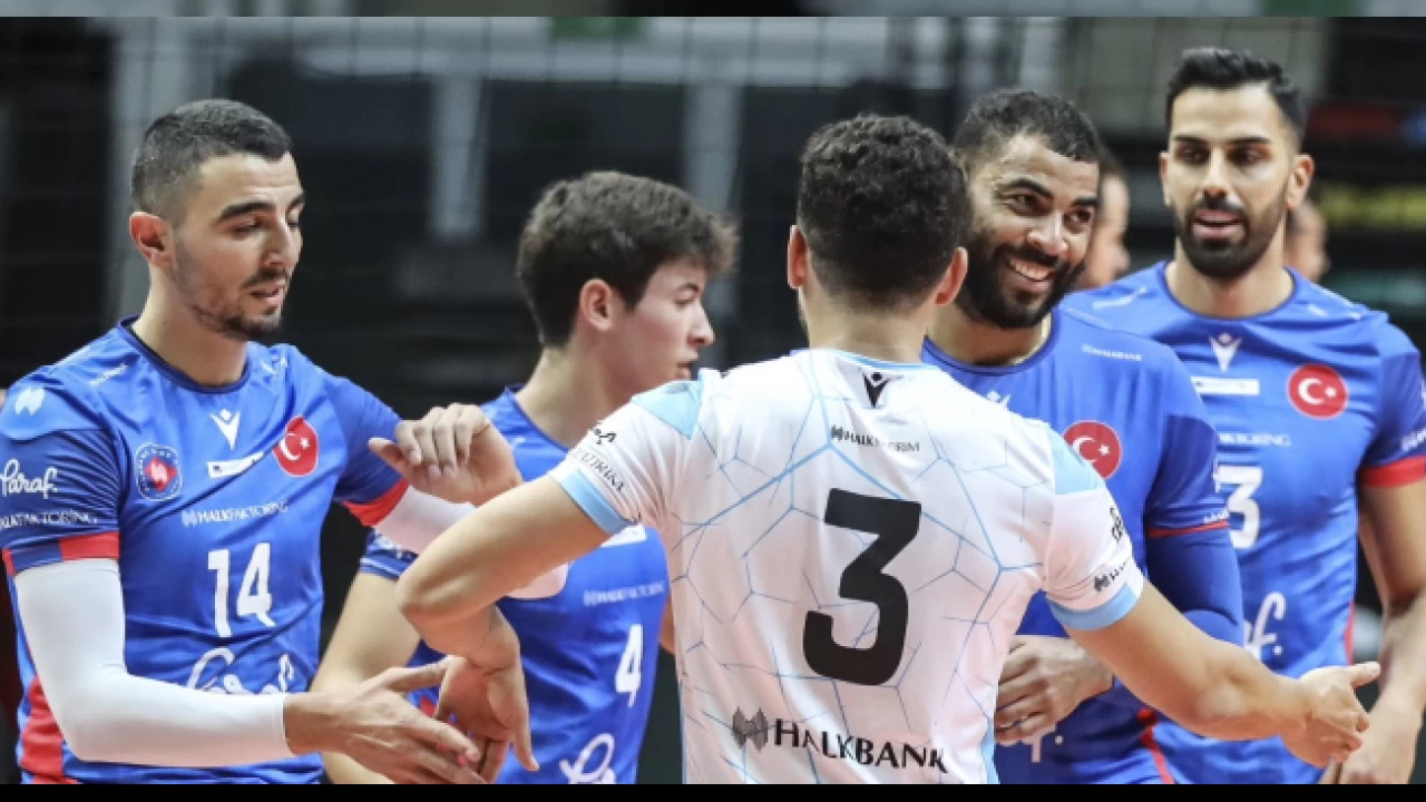 Halkbank �ampiyonlu�a �ok yak�n