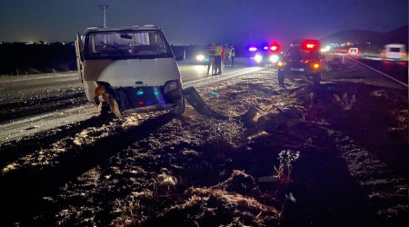 Hatay'da kamyonet ile otomobil arpt