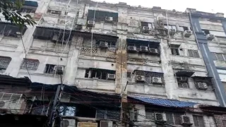 Hindistan'daki bir otelde ��kan yang�nda 9 ki�i �ld�