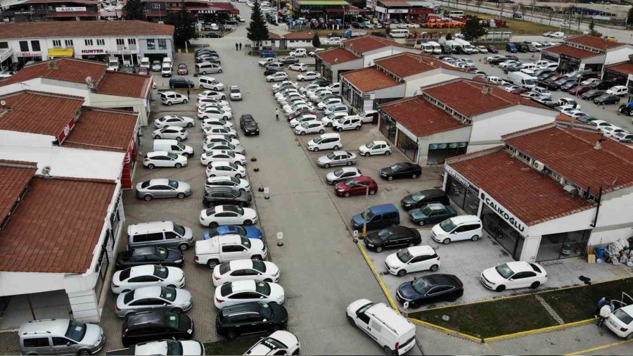 �kinci el ara� sat�c�lar� bayram� de�il se�imi bekliyor