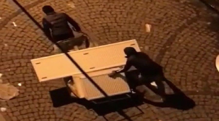 İş yerinden kalorifer petekleri çalmışlar