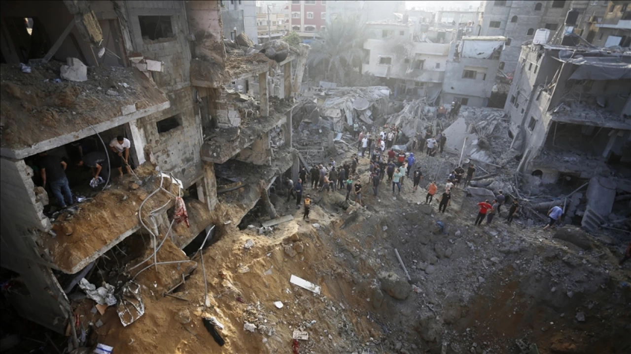 İsrail'in Gazze'de "güvenli" olduğunu iddia ettiği bölgelerdeki saldırılarında 54 kişi öldü