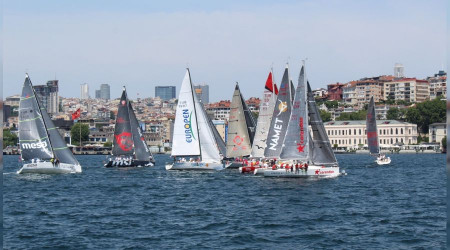 stanbul Boaz'nda yelken leni