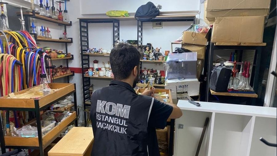 İstanbul'da 7,3 ton kaçak nargile tütünü ele geçirildi