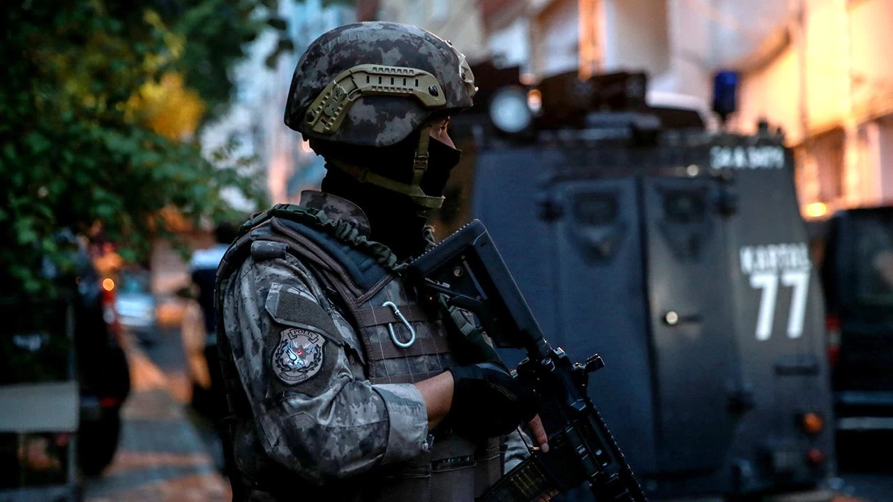 İstanbul'da 9 adrese DHKP-C operasyonu