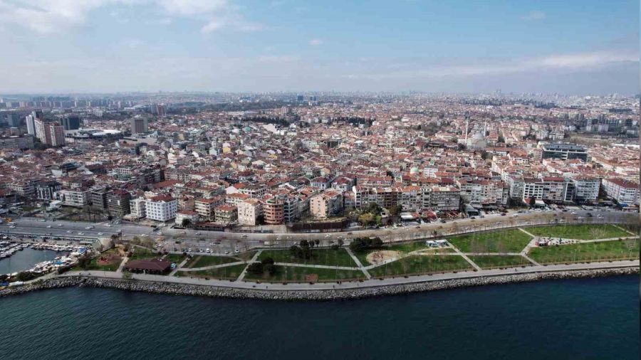 �stanbul'da fay hatt�na yak�n il�elerden ka��� ba�lad�