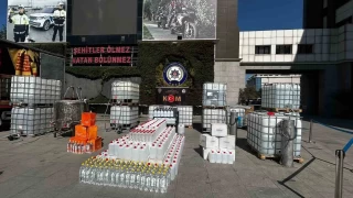 stanbul'da yaklak 19 ton sahte alkol ele geirildi
