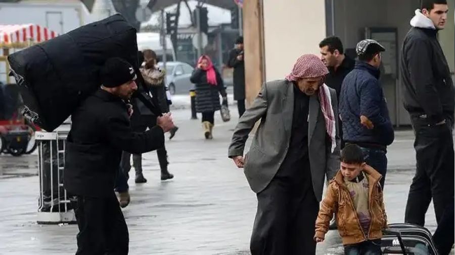 stanbul'daki Suriyelilere 'ikametine dn' uyars