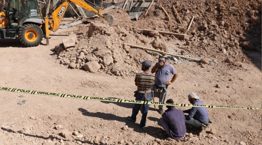 İstinat duvarı yapımında göçük