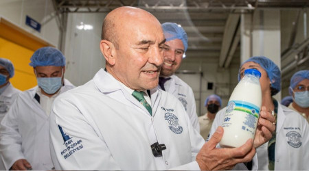 İzmir Büyükşehir Belediyesi, dev süt fabrikasını açtı
