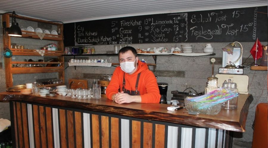 �zmir esnaf� '��k�r kavu�turana' dedi