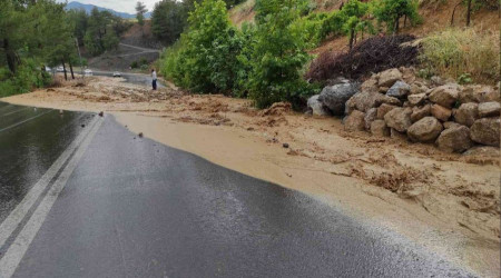 Kahramanmaraş'ta da sağanak taşkınlara neden oldu