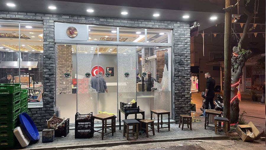 Kahvehaneyi taradılar: 1 ölü, 5 yaralı