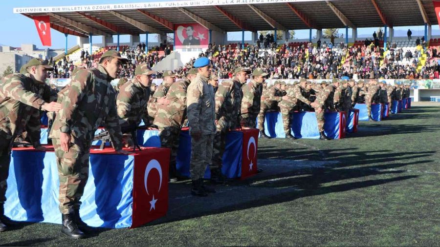 Karabk'te bin 980 bedelli asker yemin etti