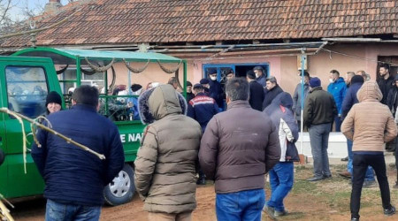 Karı koca evde asılı halde bulundu