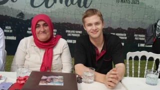 Kimlii belirsiz felli Rus gence 10 yl annelik yapt