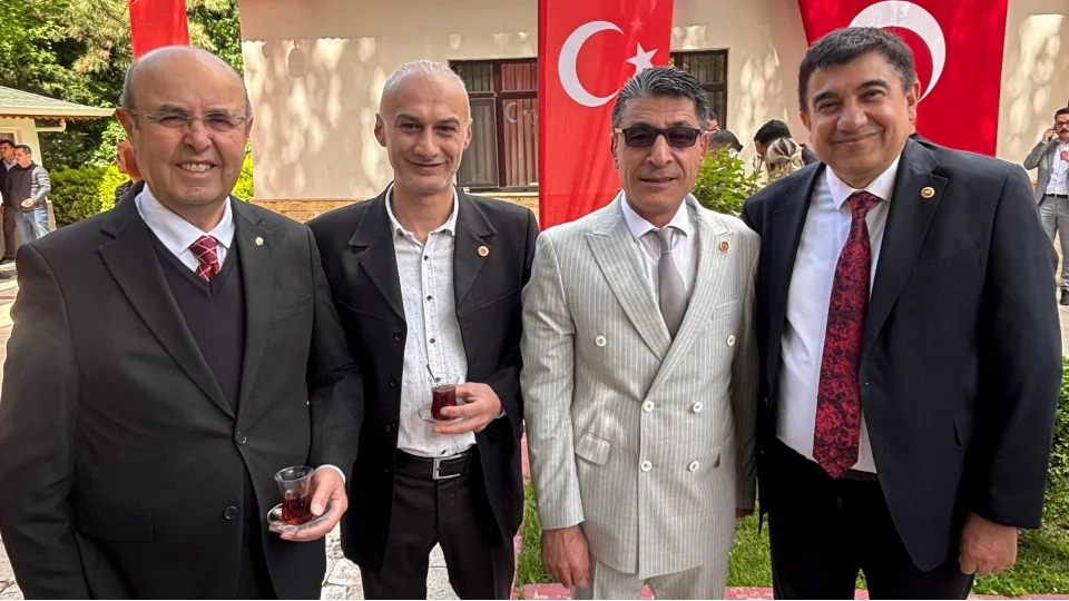 K�r�ehir�de resmi bayramla�ma t�reni: BTP �l Y�netimi protokol program�na kat�ld�