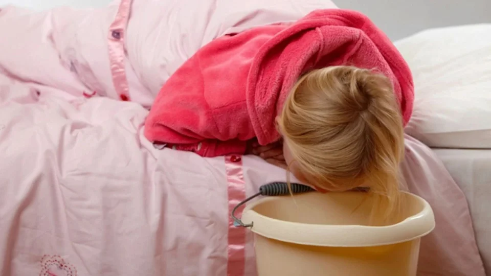 K�� aylar�nda artan kusma ve ishal vakalar�na dikkat