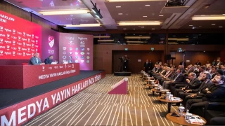 Ko ile zbek yan yana gelmiyor