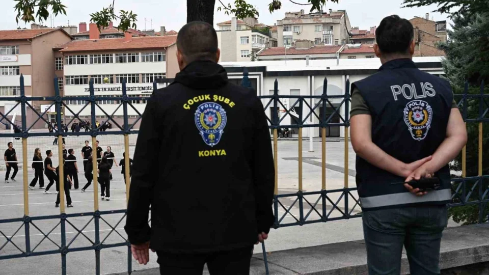 Konya'da okul çevrelerinde sıkı denetim: 25 bin 528 kişi sorgulandı