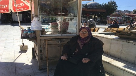 Korona simitçileri de vurdu