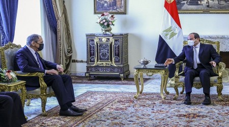 Lavrov, Mısır Cumhurbaşkanı Es-Sisi ile görüştü