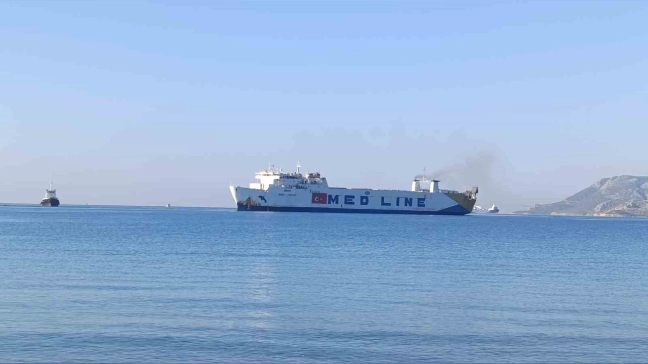 L�bnan'dan gemilerle Mersin'e ula�an ki�i say�s� bin 400'� ge�ti