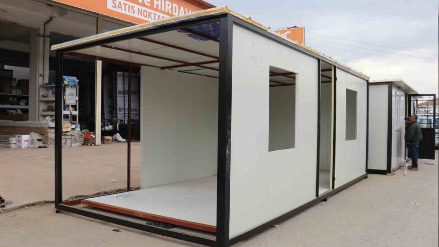 Malatya'da deprem sonrası prefabrik evlere ilgi arttı