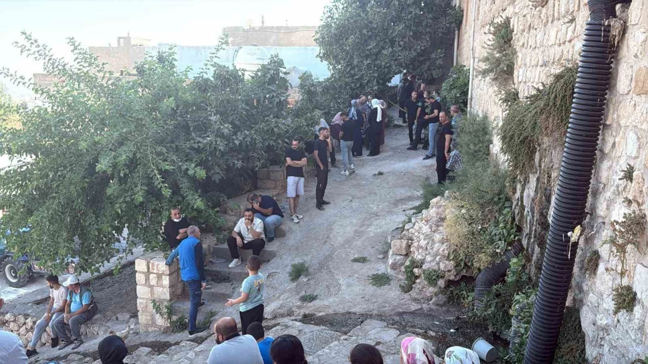 Mardin'de haber al�namayan 2 k�z karde� evde �l� bulundu