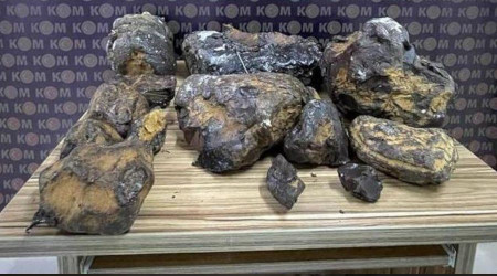 Mersin'de 10 milyon lira değerinde 'balina kusmuğu' ele geçirildi