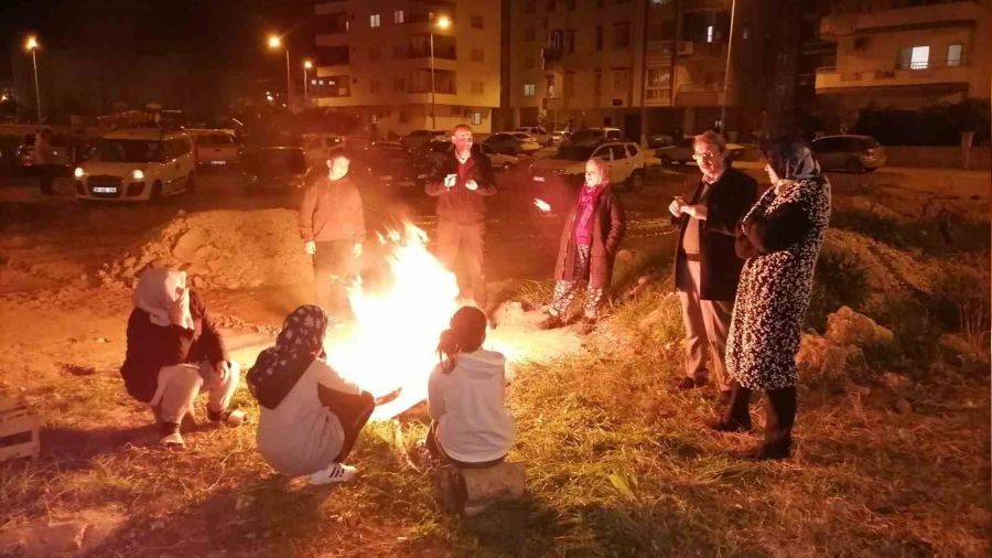 Mersin'de de deprem panii