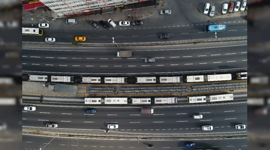 Metrobüs arıza yaptı