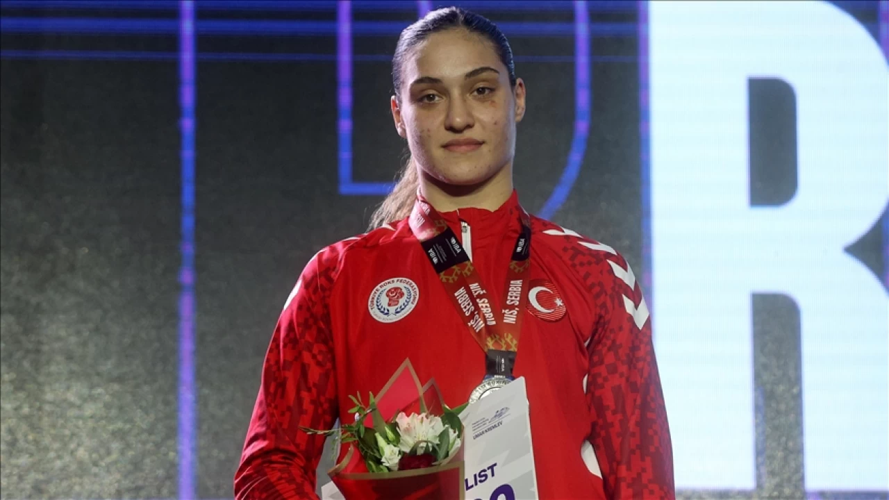 Milli boksör Büşra Işıldar Dünya Şampiyonası'nda finale yükseldi