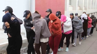 Müteahhitleri 19 milyon lira dolandıran şebeke çökertildi