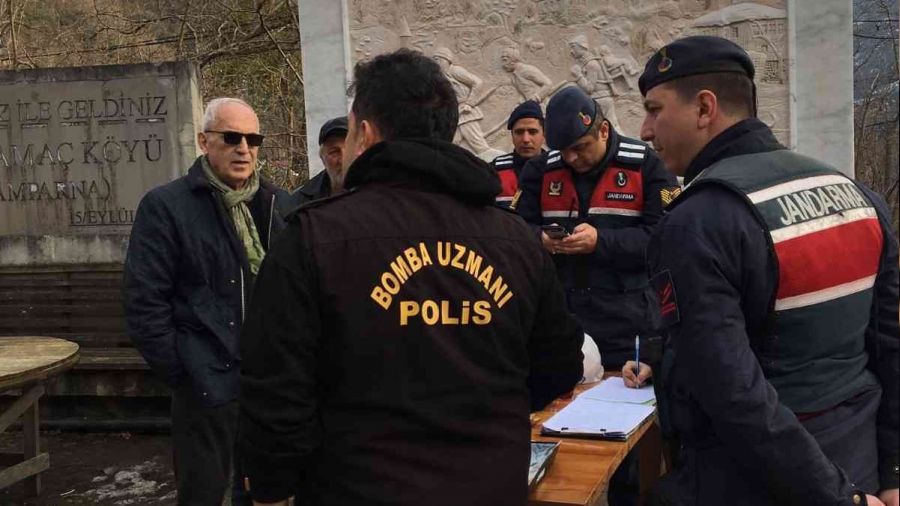 Müzede patlamamış bomba paniğe neden oldu