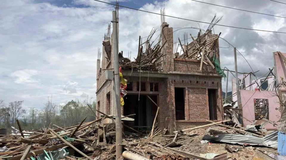 Myanmar'da patlama: 55 �l�, 70'ten fazla yaral�
