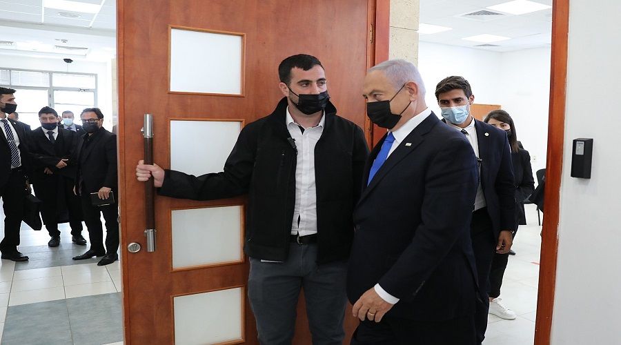 Netanyahu hakim karşısında