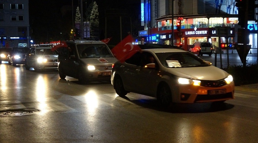 Ni�deliler, Azerbaycan i�in sessiz kalmad�lar