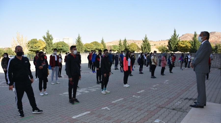 ��rencilerin ate�leri �l��l�p, HES kodlar� kontrol edildi