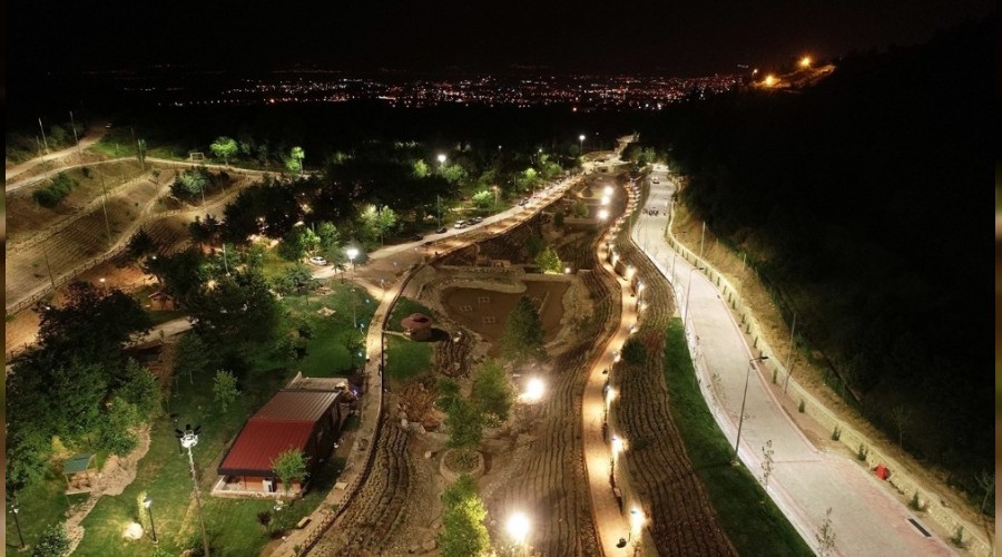Ornaz Vadisi'nde 2 kişi mahsur kaldı
