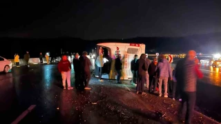 Osmaniye'de yolcu otobüsü devrildi: 3 yaralı