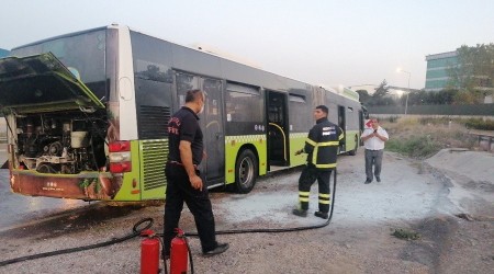 Otobüs sürücüsünün dikkati olası faciayı önledi