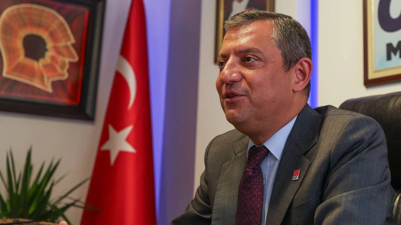 Özgür Özel'den Amedspor başkanına tebrik telefonu