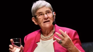 Prof. Dr. Canan Karatay: Aşıların içi zehir dolu, kısırlık yapıyor