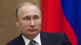 Putin, seçimlerde yine aday olacağını duyurdu