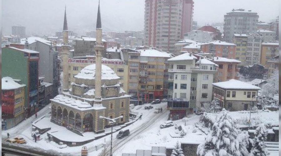 Rize'de eitime kar engeli