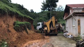 Rize'de şiddetli yağışlar hayatı olumsuz etkiledi