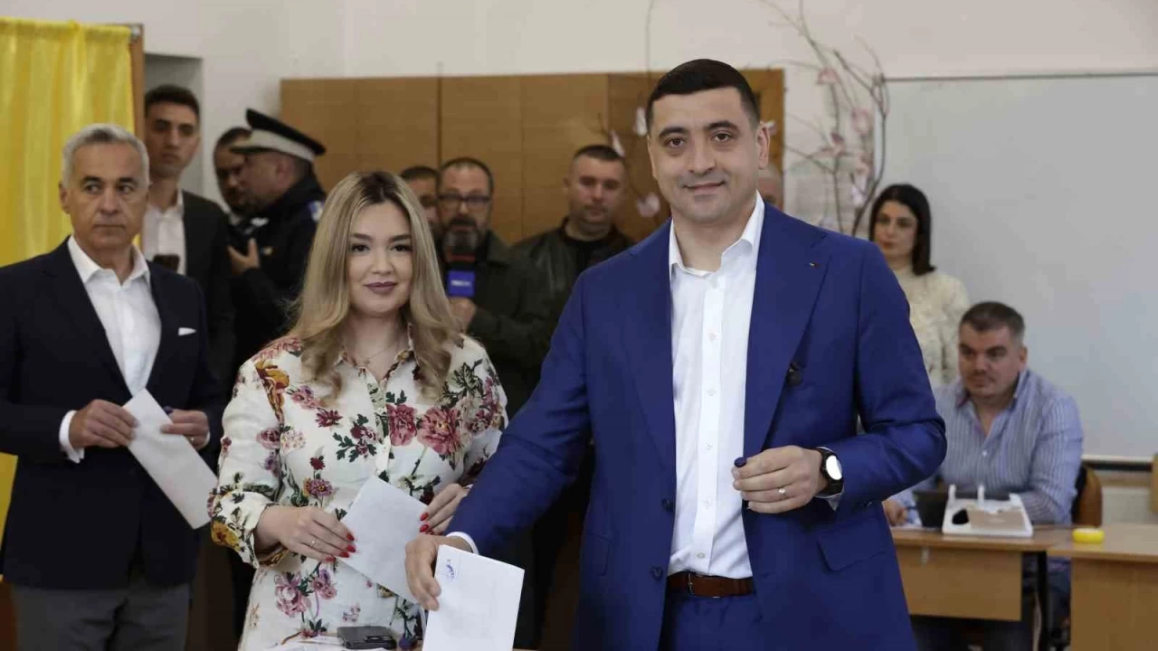 Romanya'da halk sandık başında