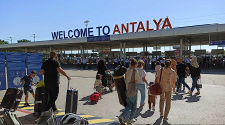 Ruslar en az parayı Türkiye’de harcadı